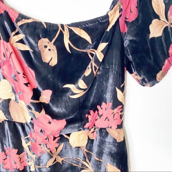 Moon River Velvet Floral Off Shoulder Dress Small - Picture 3 of 7